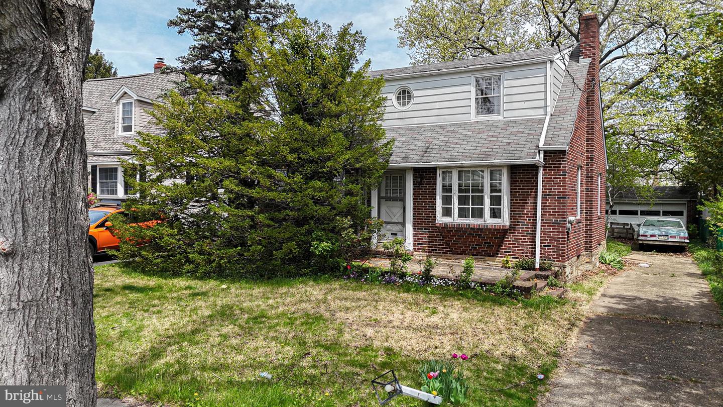 1919 Ripley St Property Photo 1