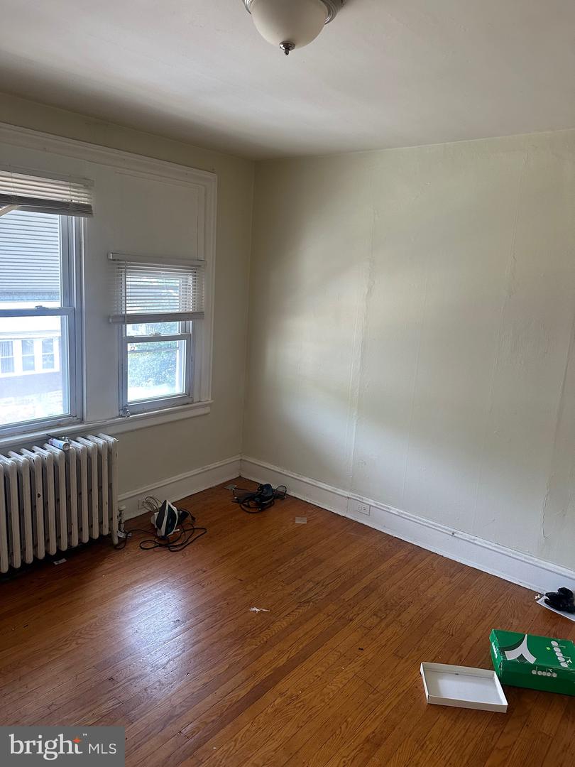 5920 N Franklin St Property Photo 11