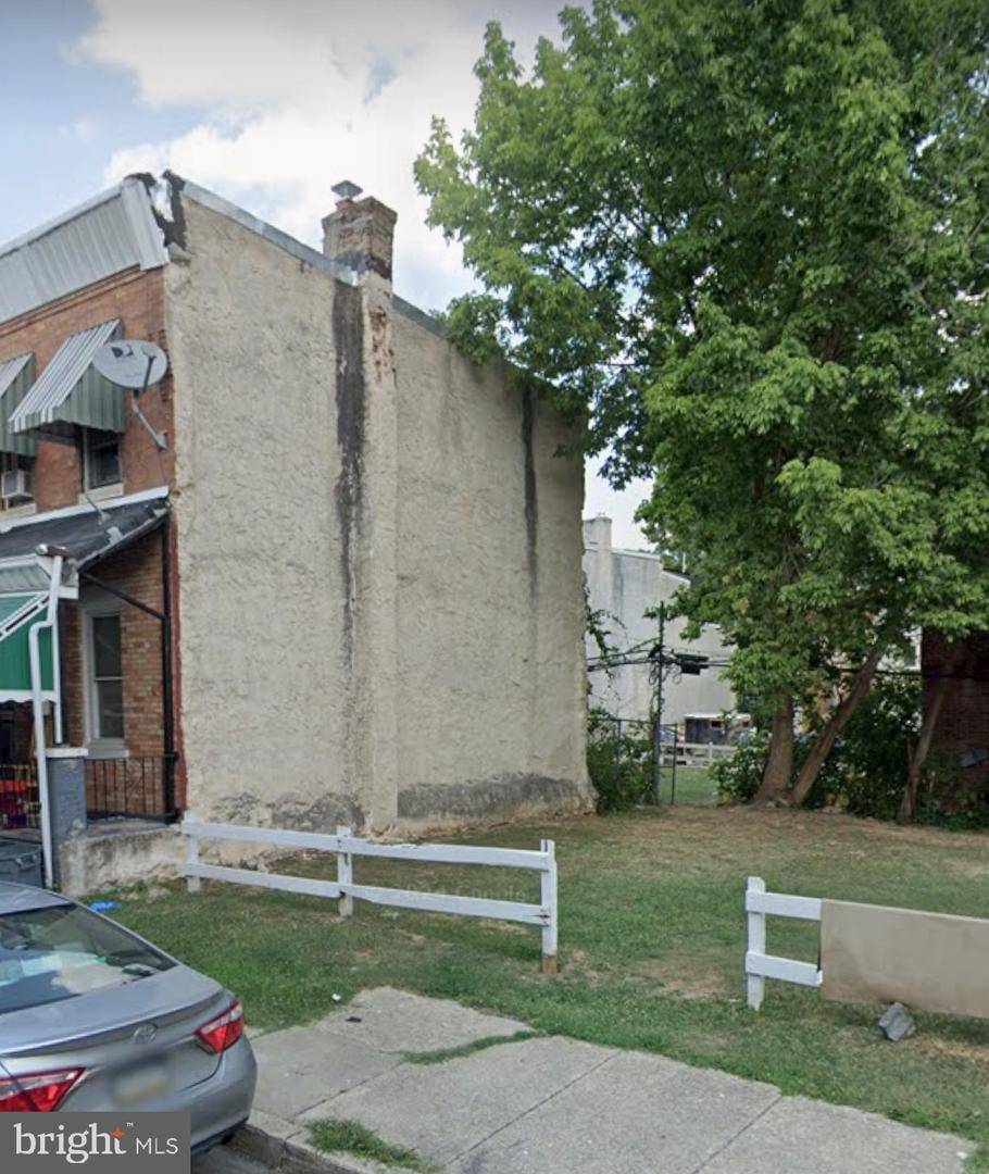 23 N Dearborn St Property Photo 1