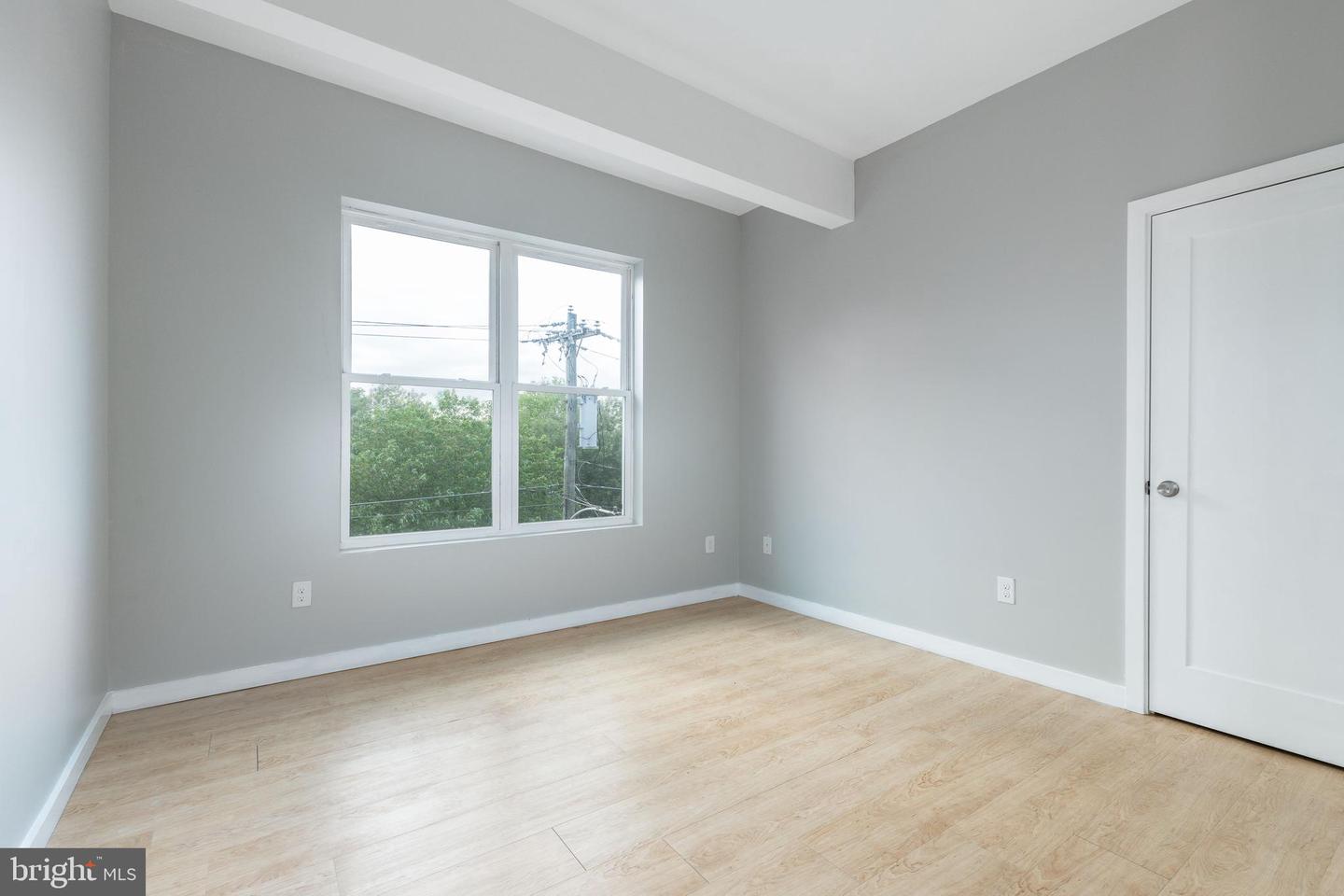 1507 W Oxford St Property Photo 24