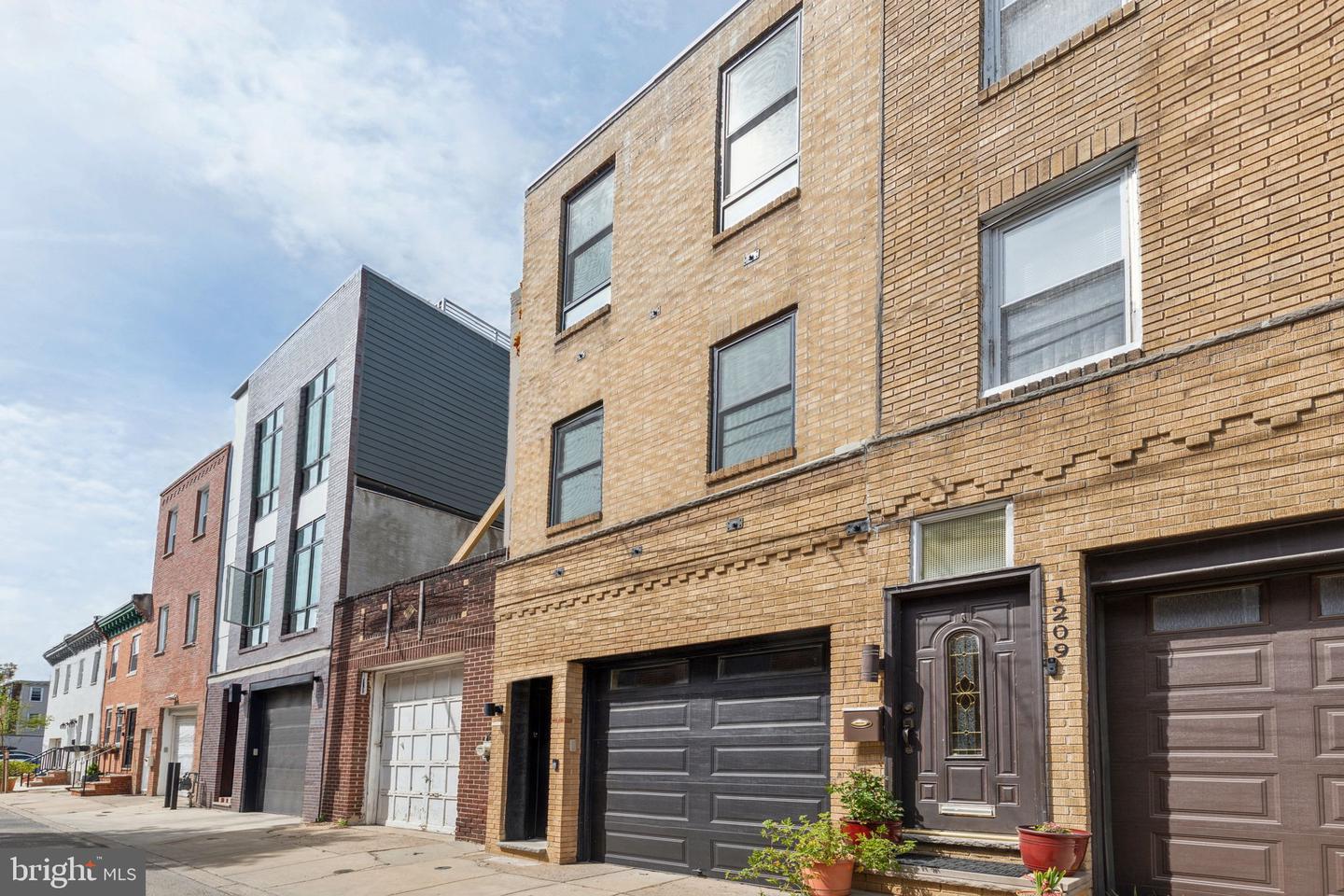 1211 Annin St Property Photo 1