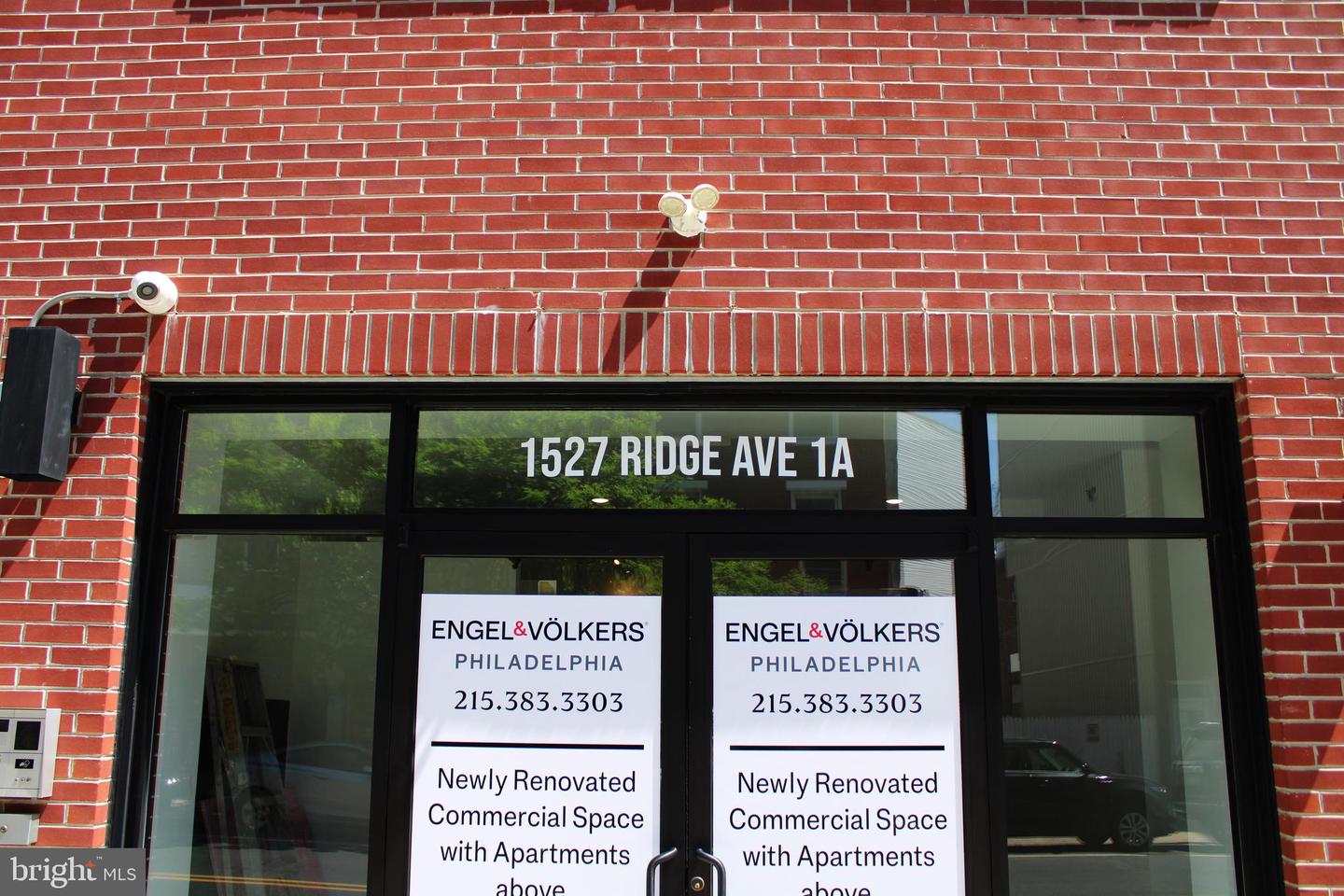 1527-29 Ridge Ave #1a Property Photo 2