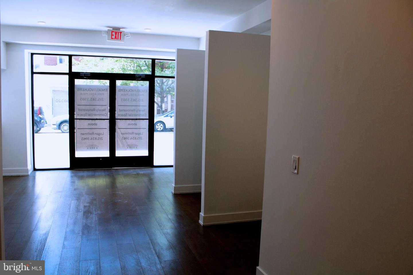 1527-29 Ridge Ave #1a Property Photo 5