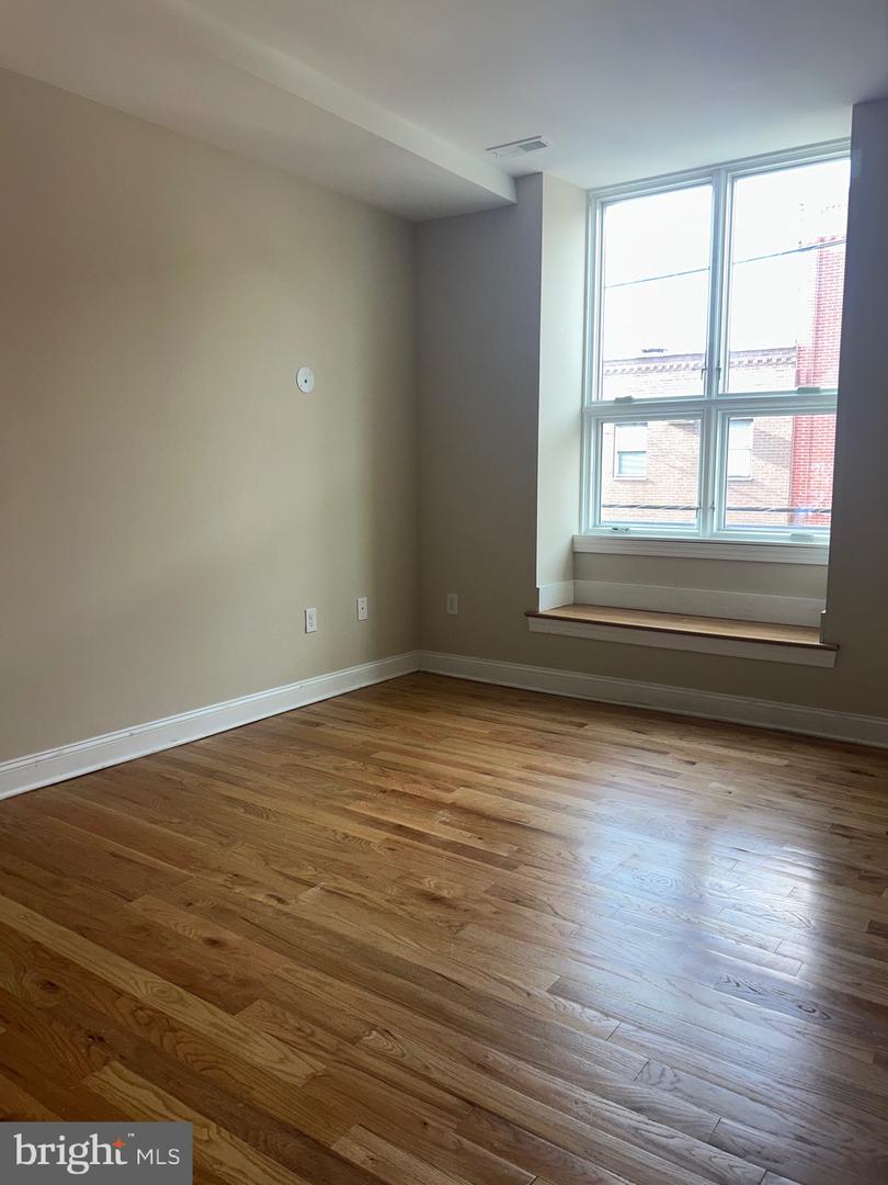 1400-14 S Darien St #b Property Photo 6