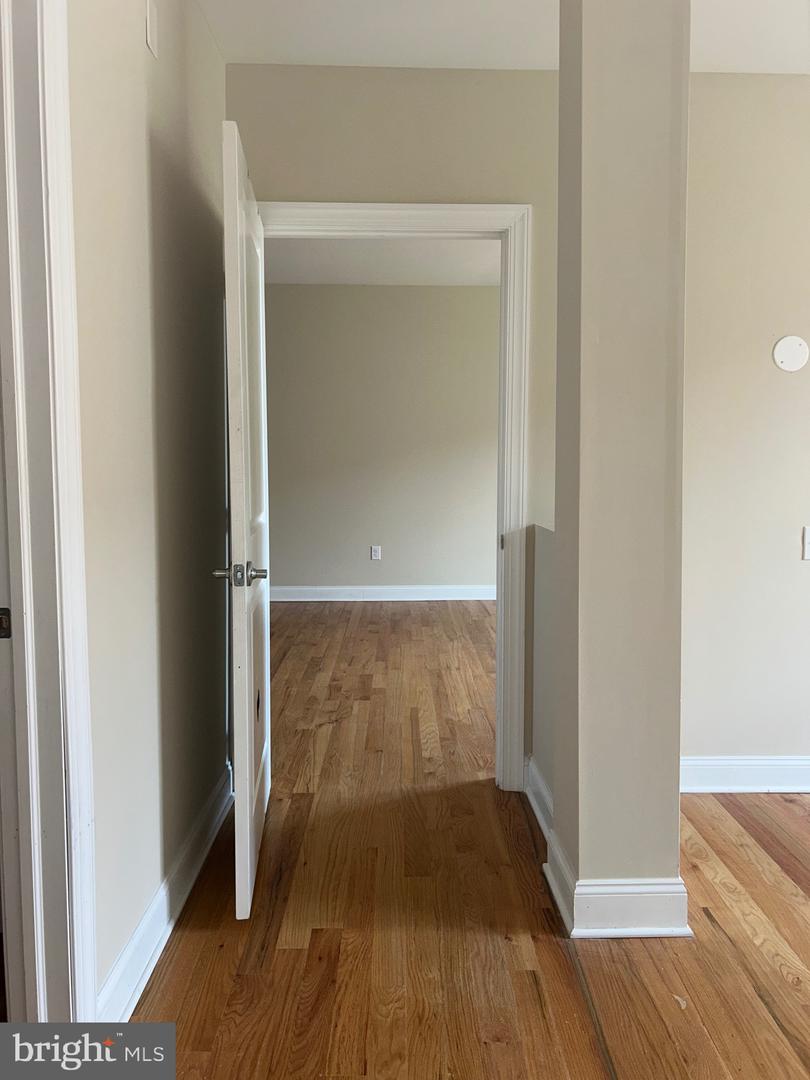 1400-14 S Darien St #b Property Photo 8