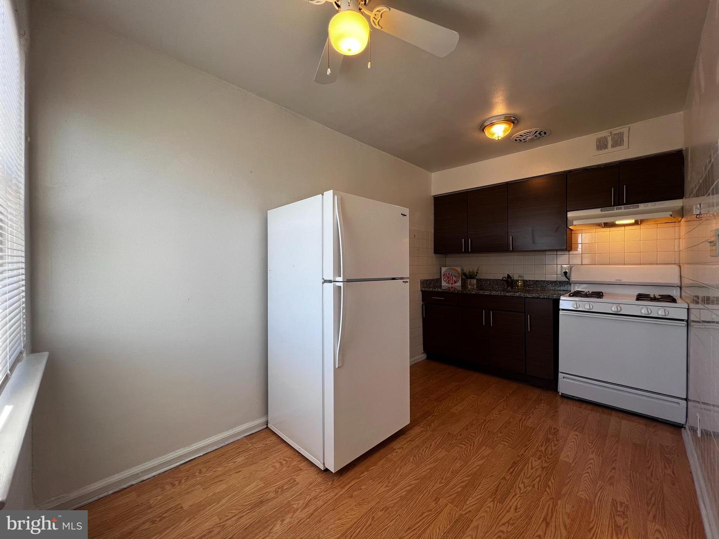 6220 Algon Ave Property Photo 2