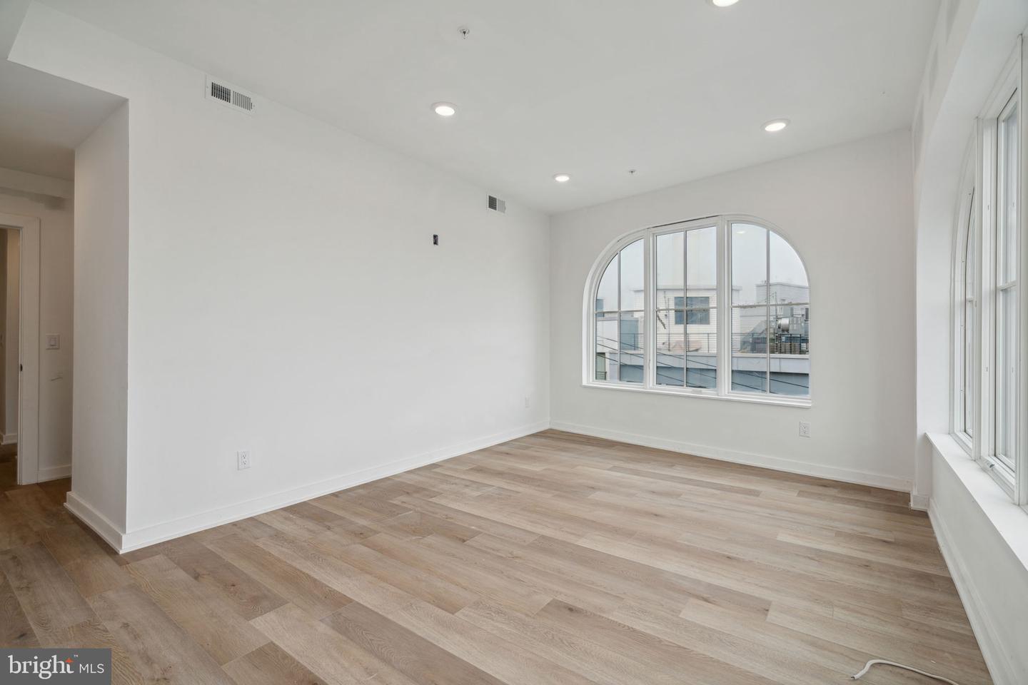 1828 Frankford Avenue #402 Property Photo 3