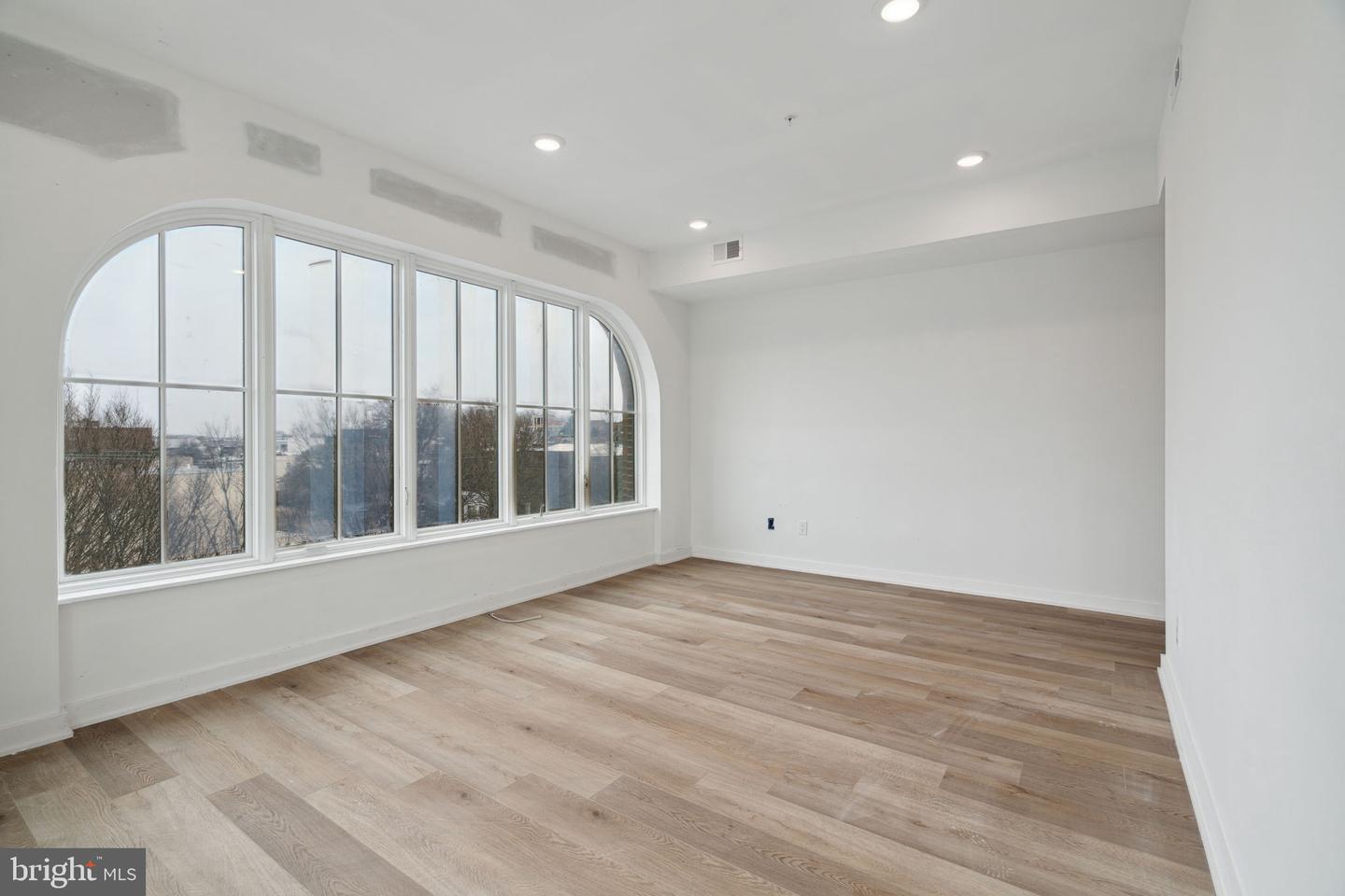 1828 Frankford Avenue #402 Property Photo 4
