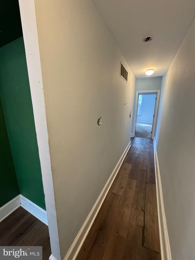 262 S 11th St Property Photo 10