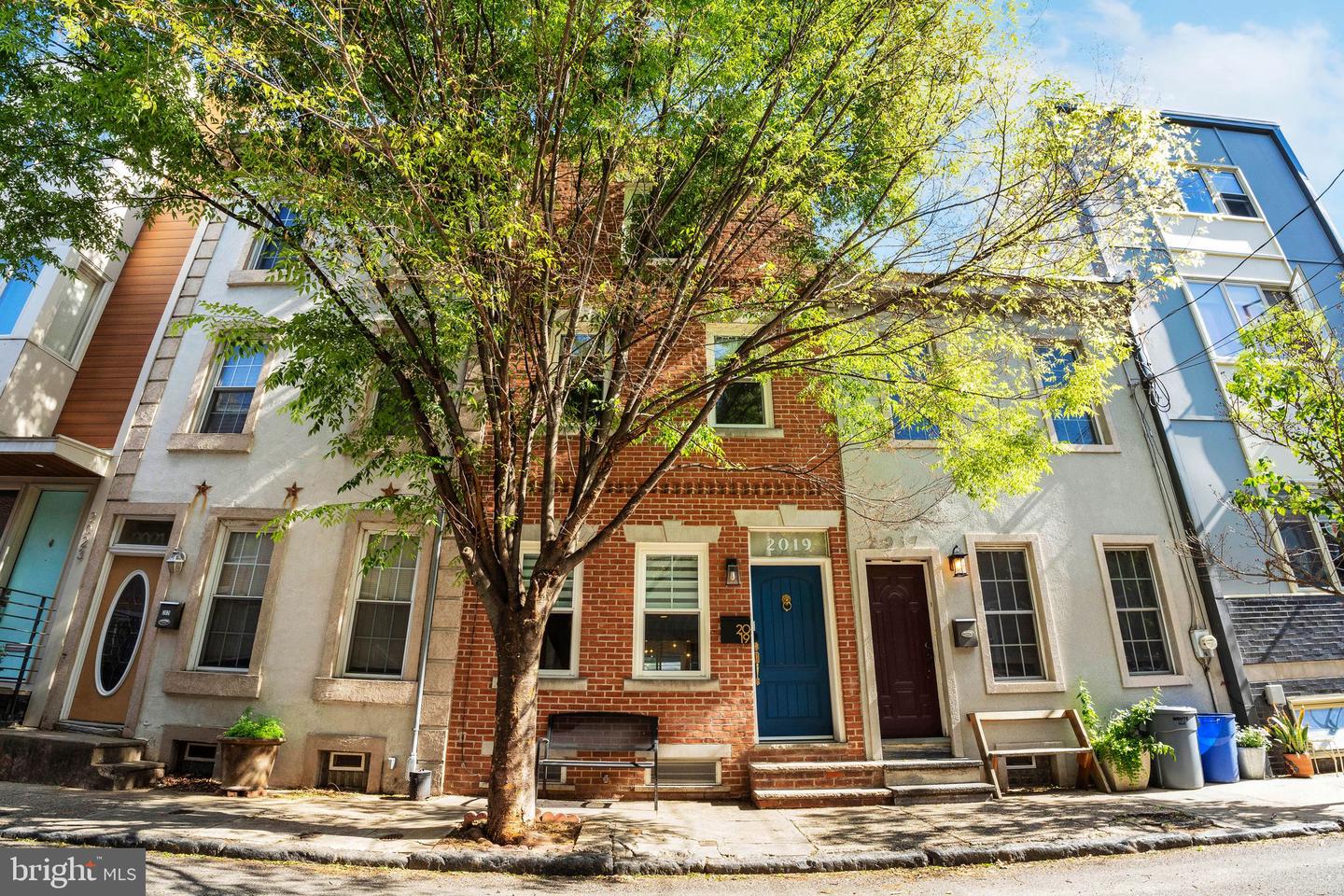2019 Pemberton St Property Photo 1