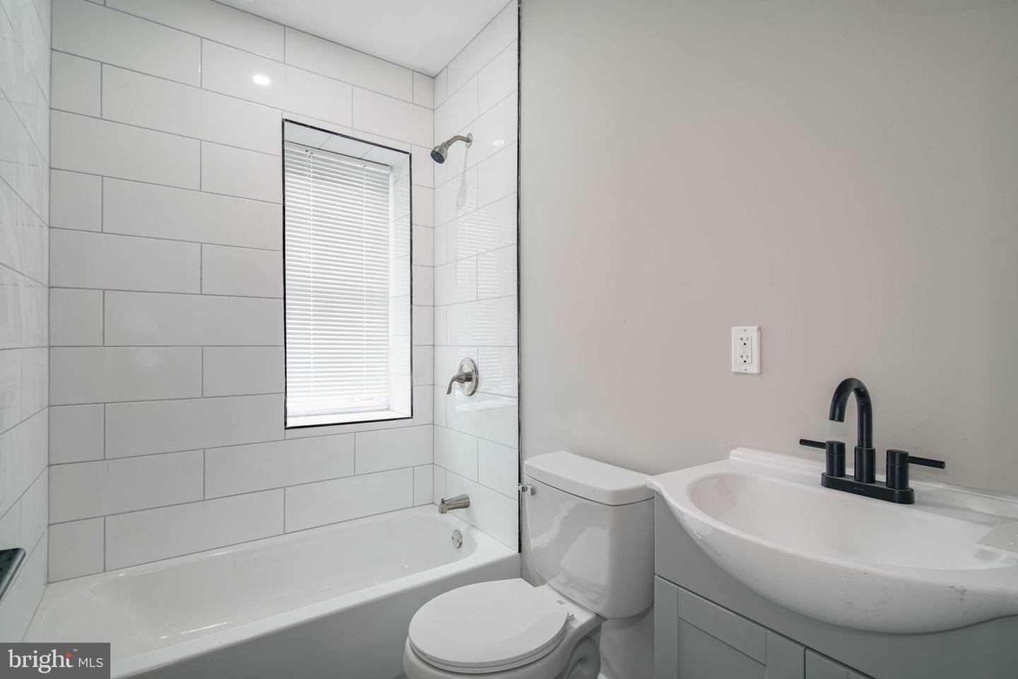 5339 Chestnut St Property Photo 15