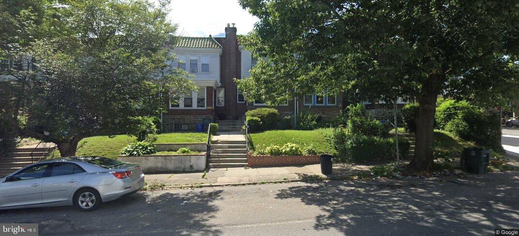 7170 N 19TH ST Property Photo 1
