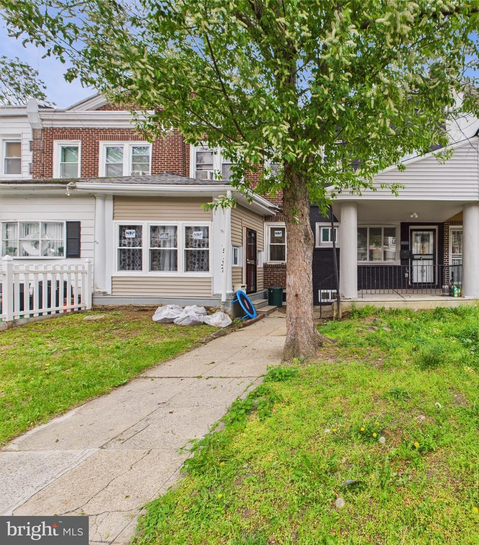 5135 N FAIRHILL ST Property Photo 1