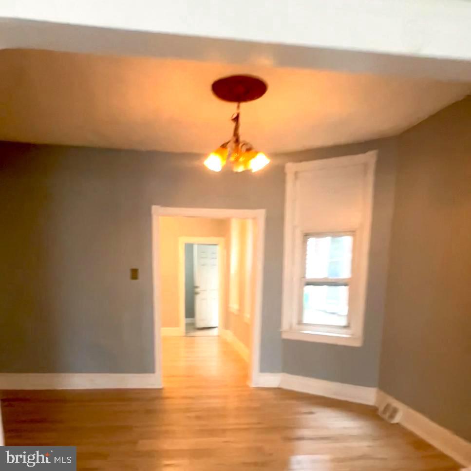 2017 Castor Ave Property Photo 1