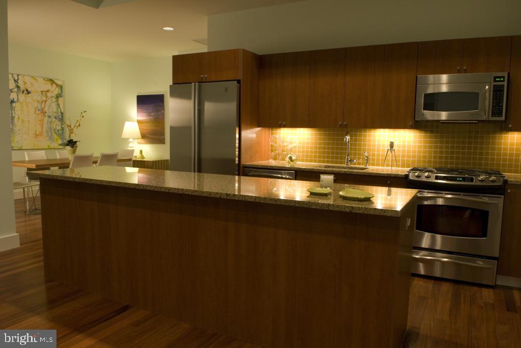 1101 Locust St #4c Property Photo 5
