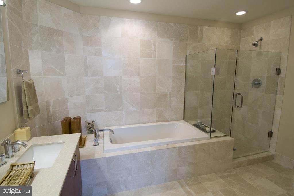 1101 Locust St #4c Property Photo 11