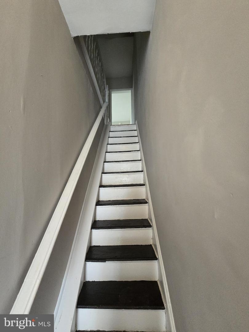 3047 Frankford Ave #2nd Floor Property Photo 6