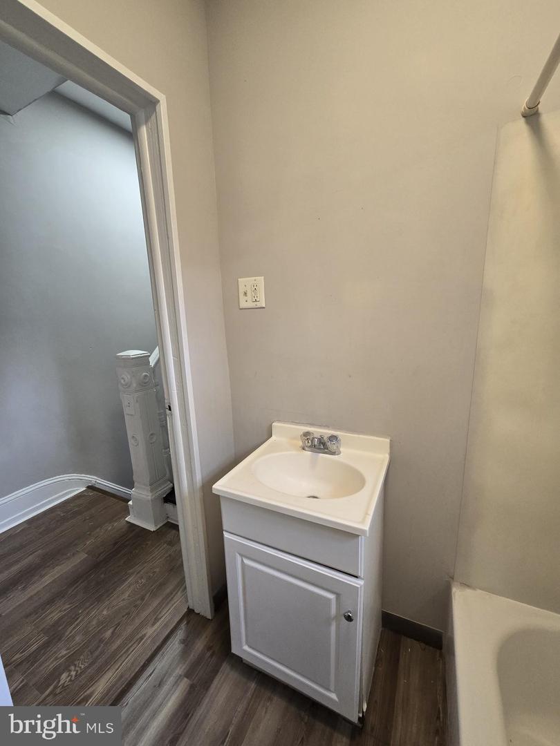 3047 Frankford Ave #2nd Floor Property Photo 12
