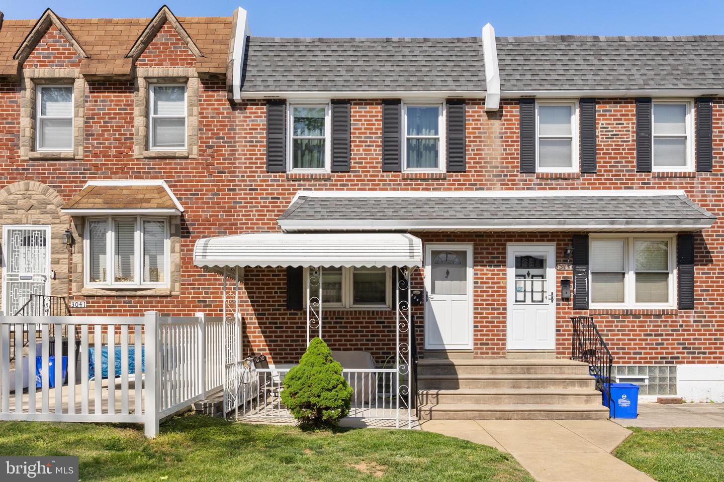 3043 Tremont St Property Photo