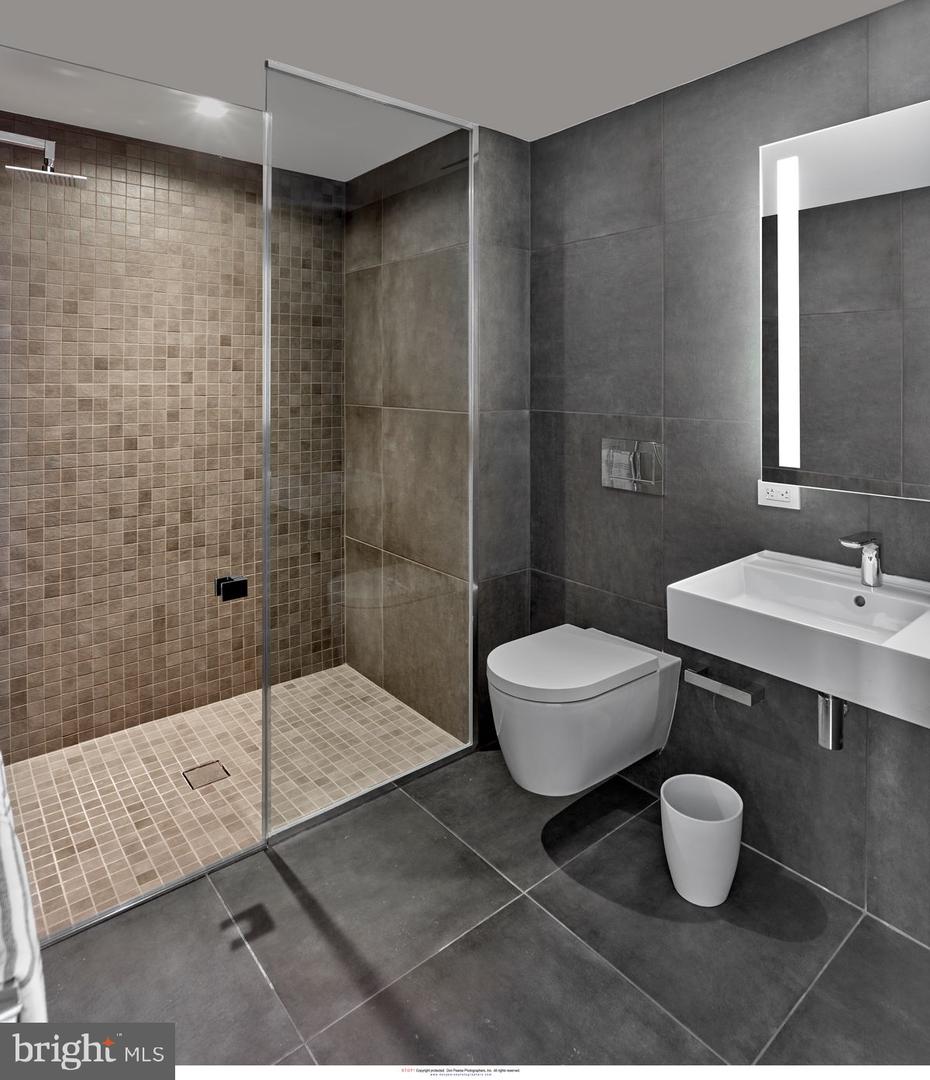 2100 Hamilton St #9d Property Photo 24