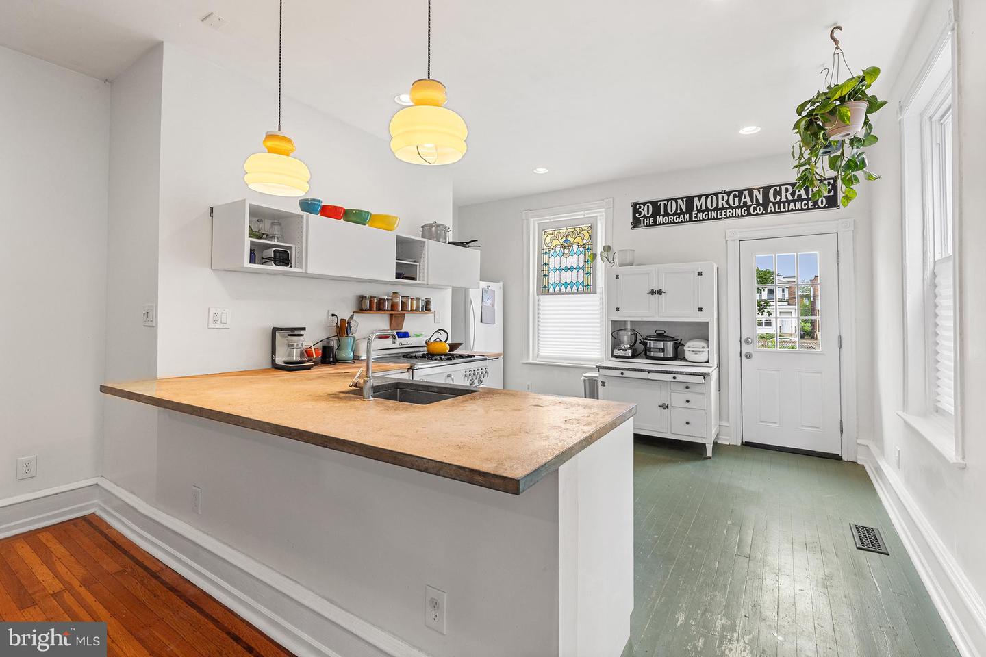 1120 S Wilton St Property Photo 14