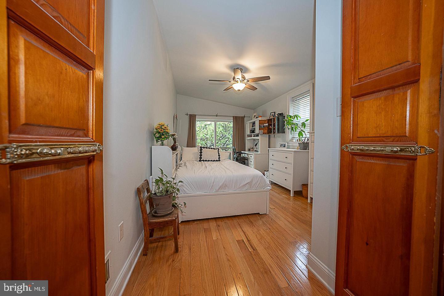 2317 Fairmount Ave Property Photo 21