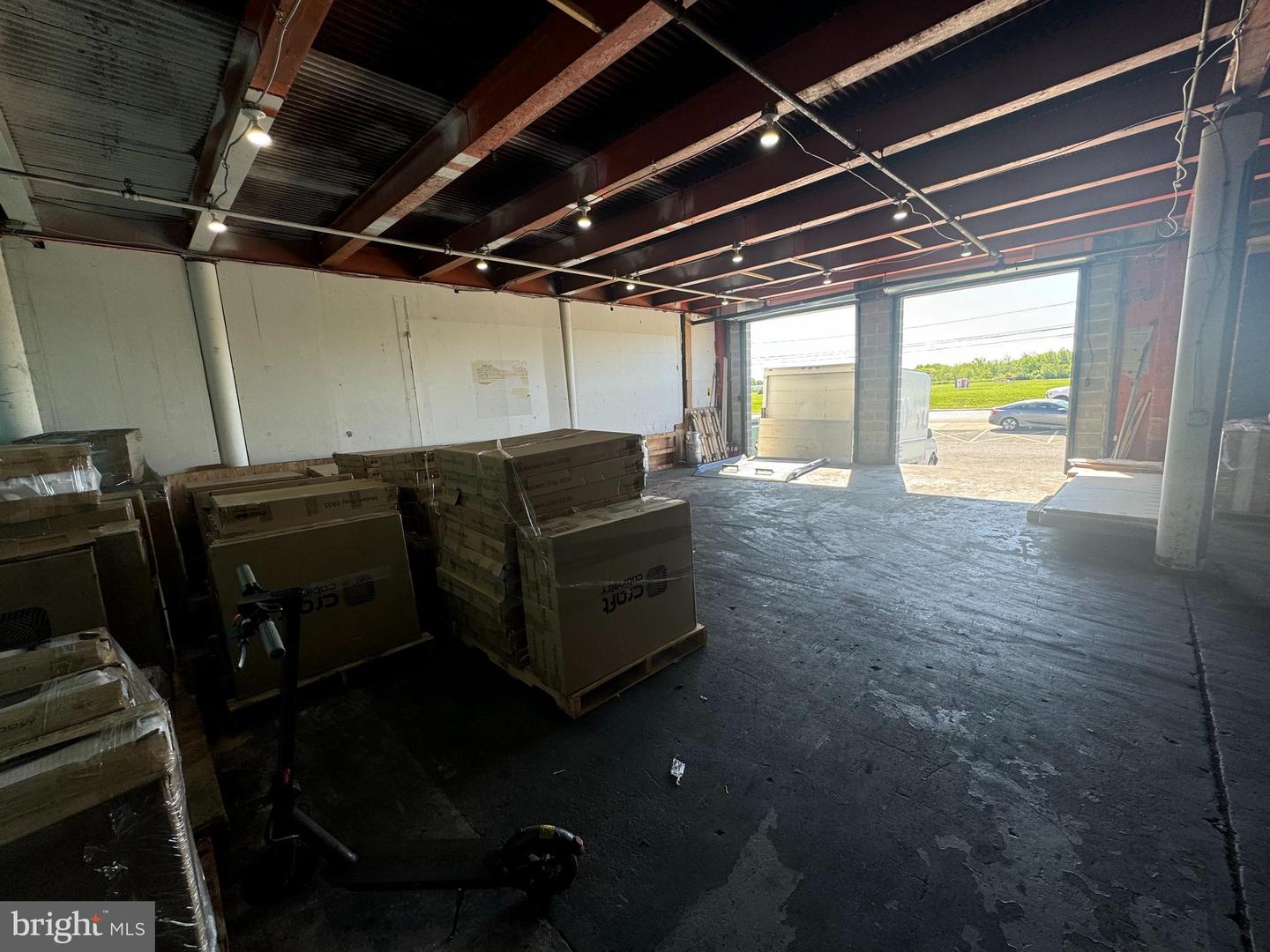 9490 Blue Grass Rd #e Property Photo 3