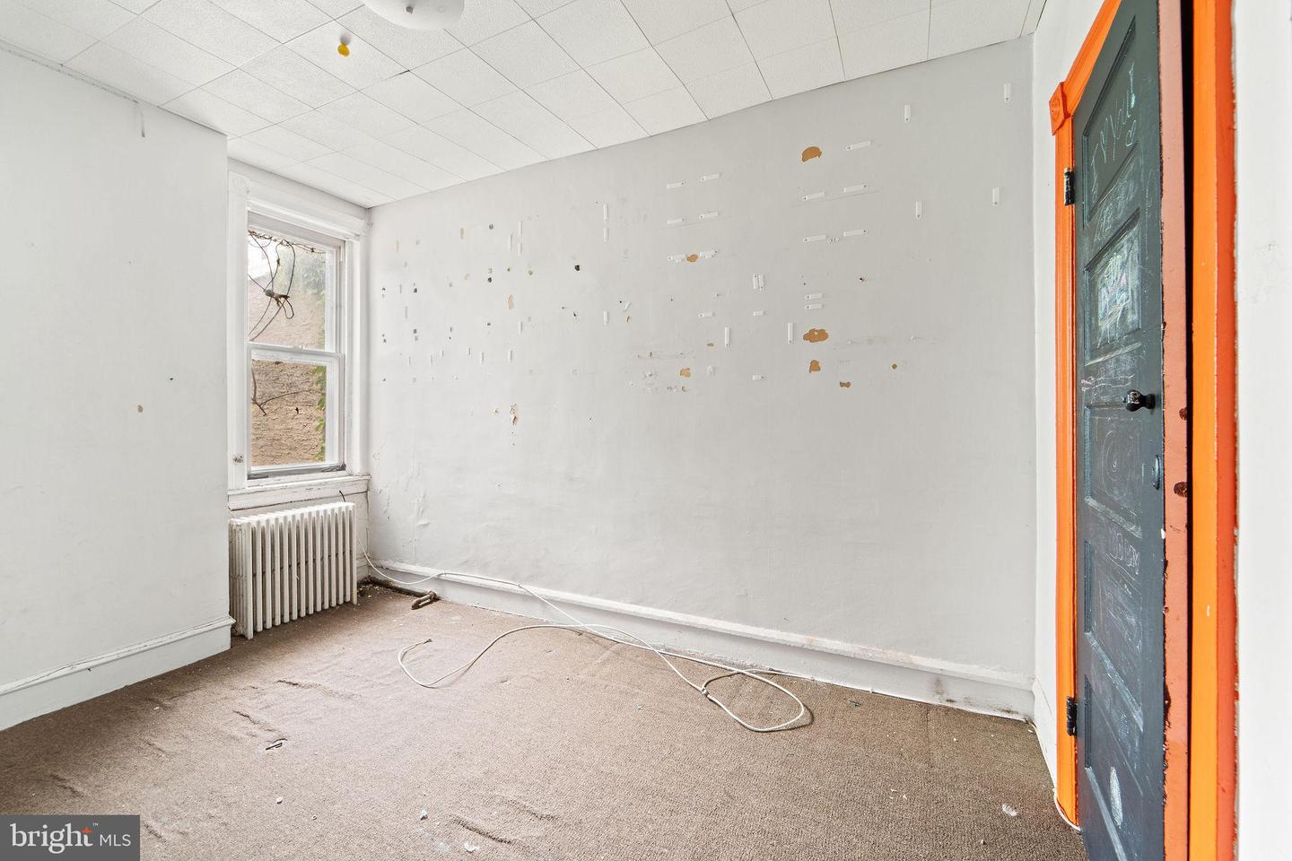 6081 Chester Ave Property Photo 17