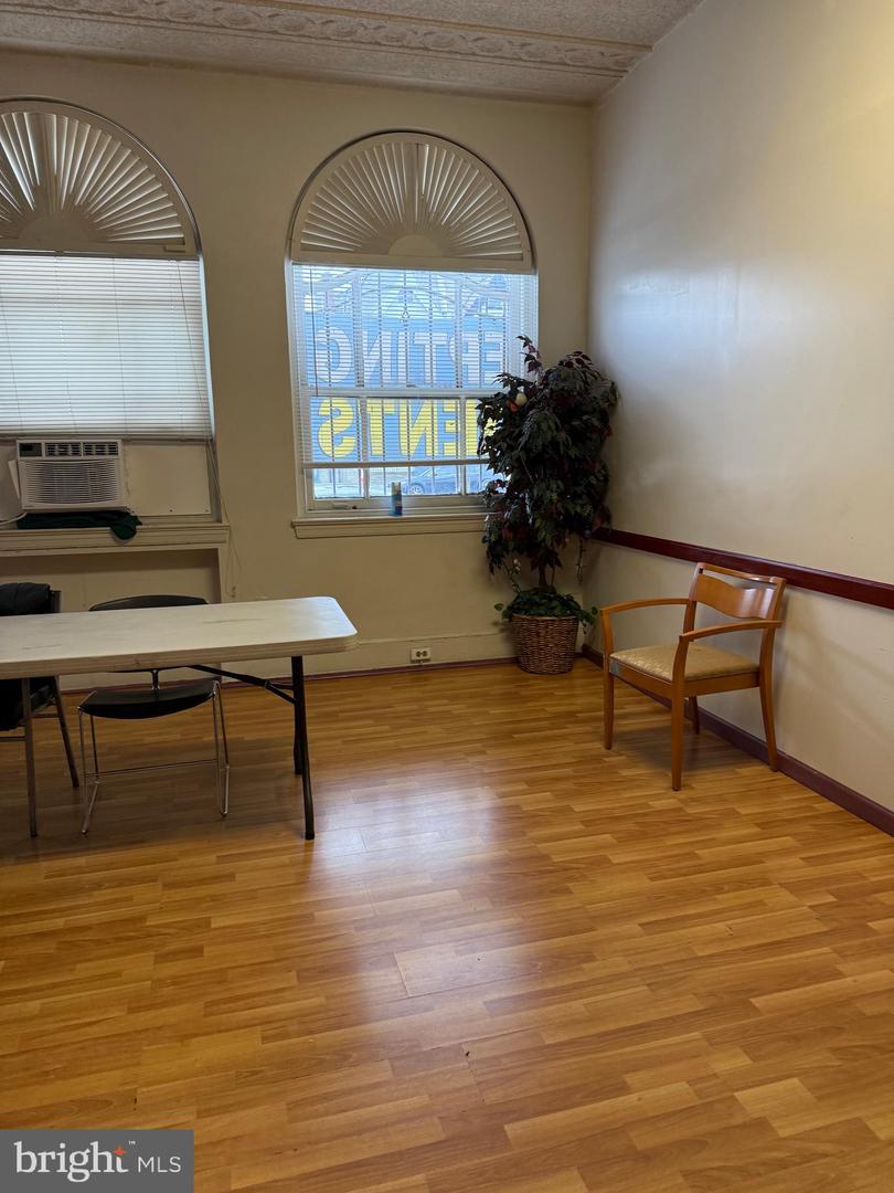 6701-19 N Broad St Property Photo 31