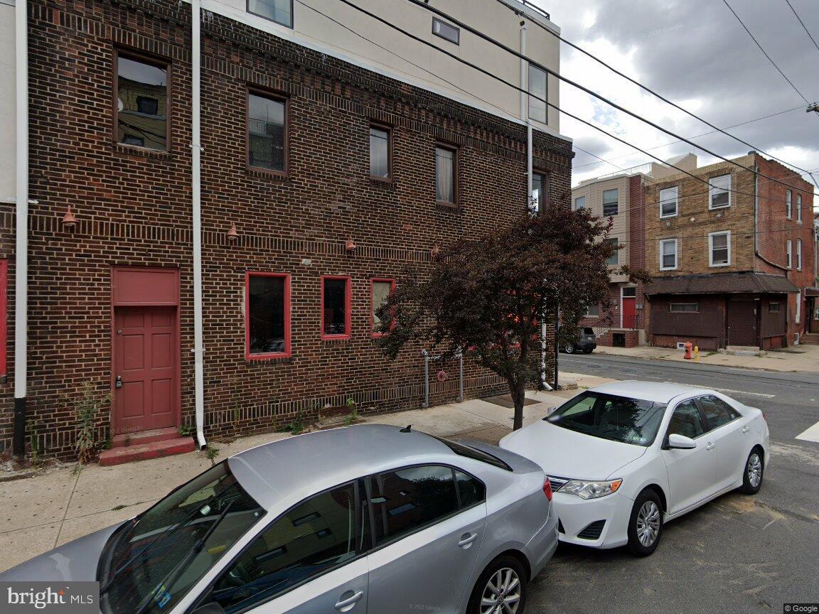 549 N 12th St Property Photo 1
