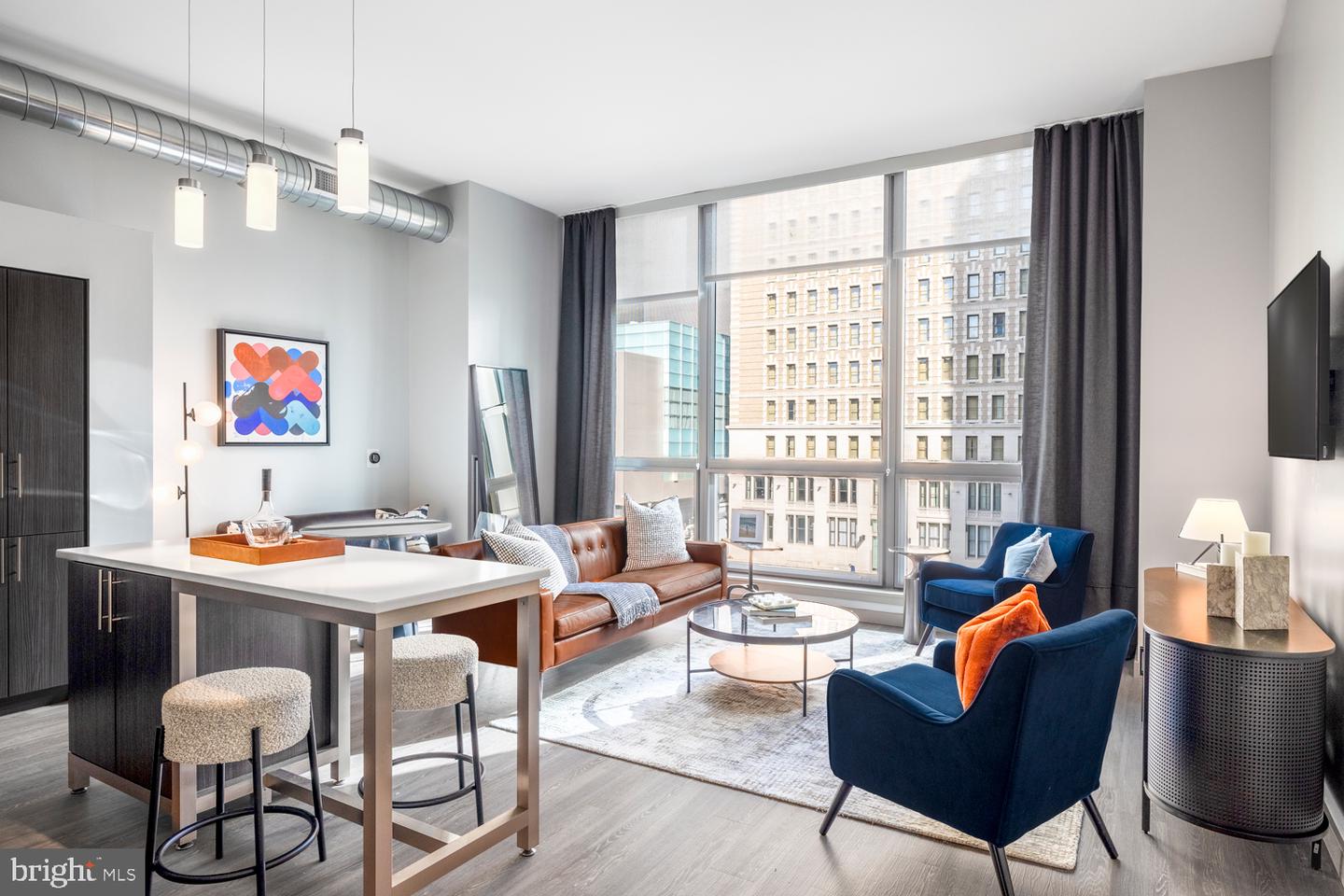 1125 Sansom St #2b-611 Property Photo 11