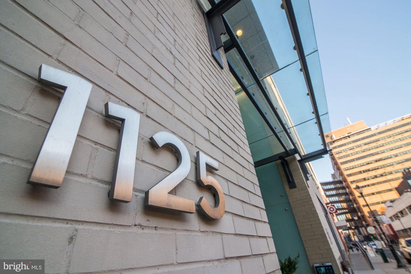1125 Sansom St #2b-611 Property Photo 15