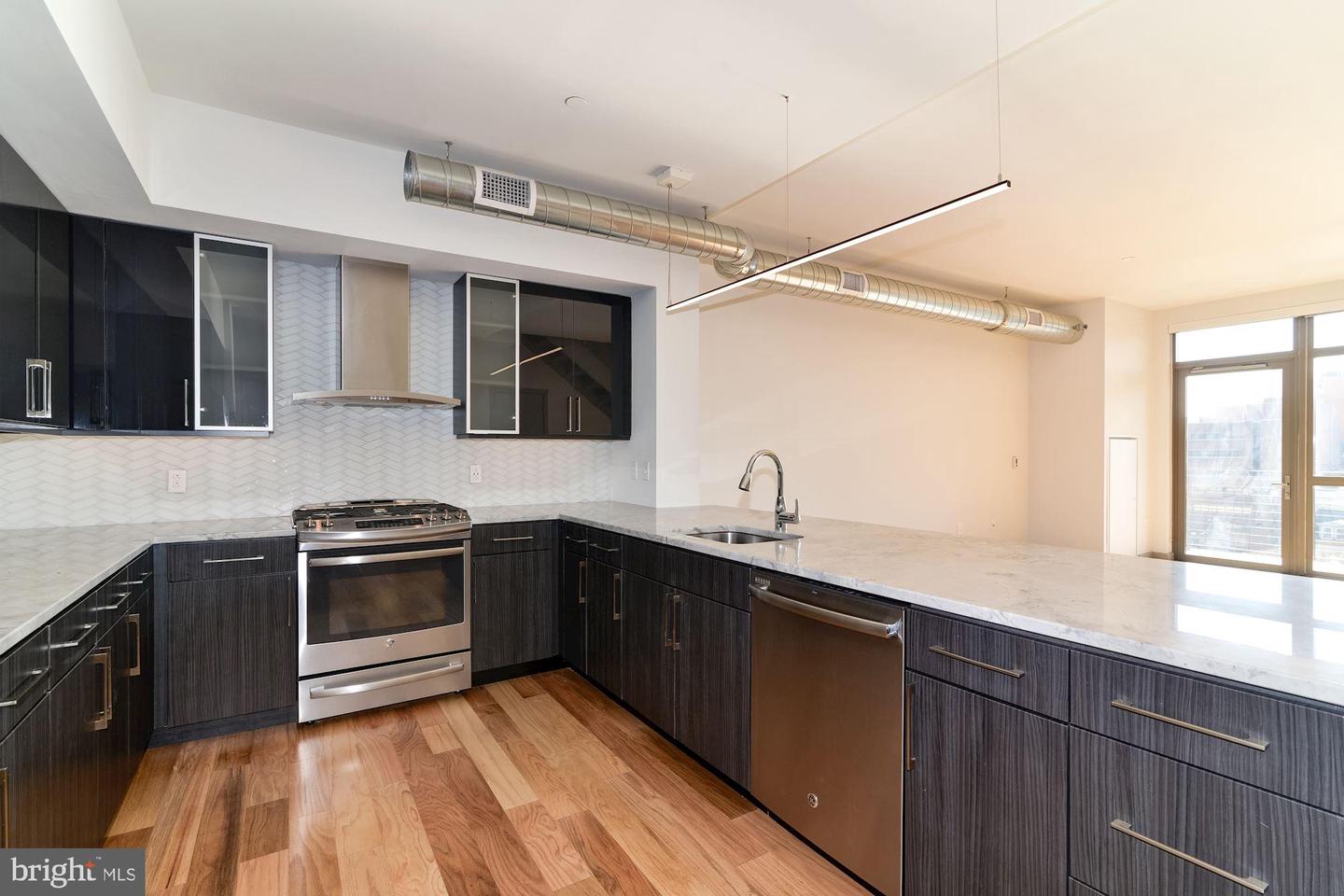 1125 Sansom St #2b-611 Property Photo 27