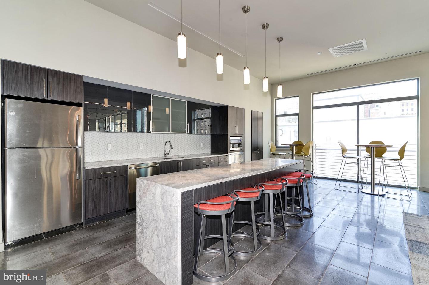 1125 Sansom St #2b-611 Property Photo 76