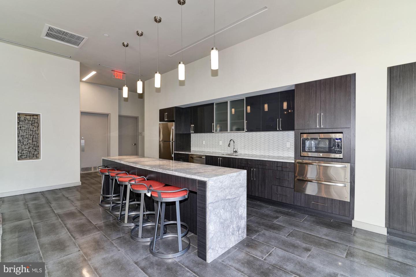 1125 Sansom St #2b-611 Property Photo 77
