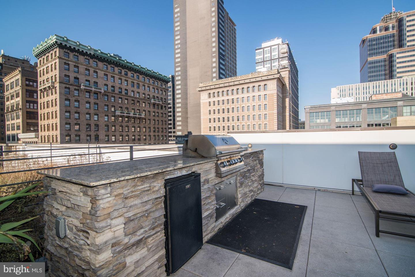 1125 Sansom St #2b-611 Property Photo 94