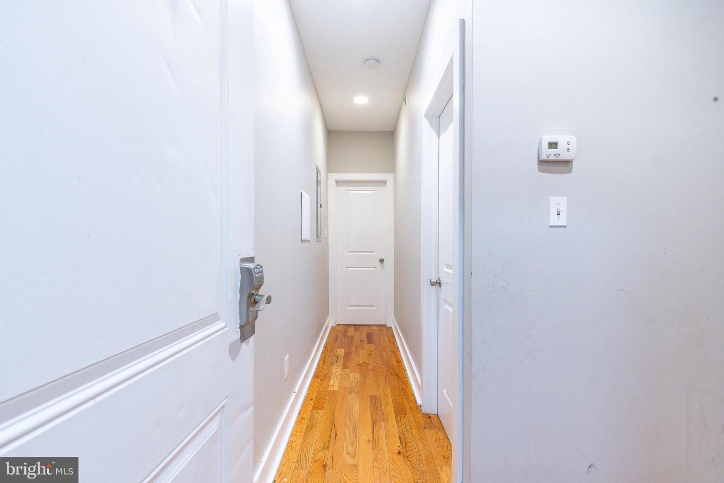 1701 W Jefferson St Property Photo 5