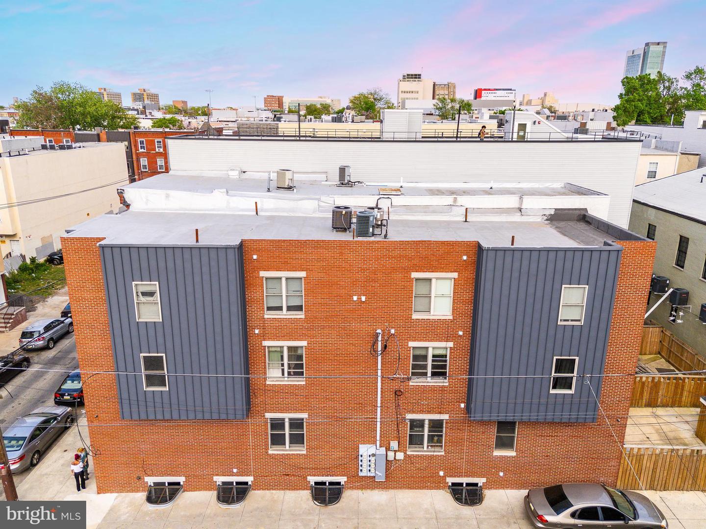 1808 W Berks St Property Photo 6