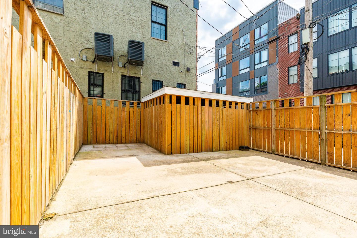 1808 W Berks St Property Photo 19