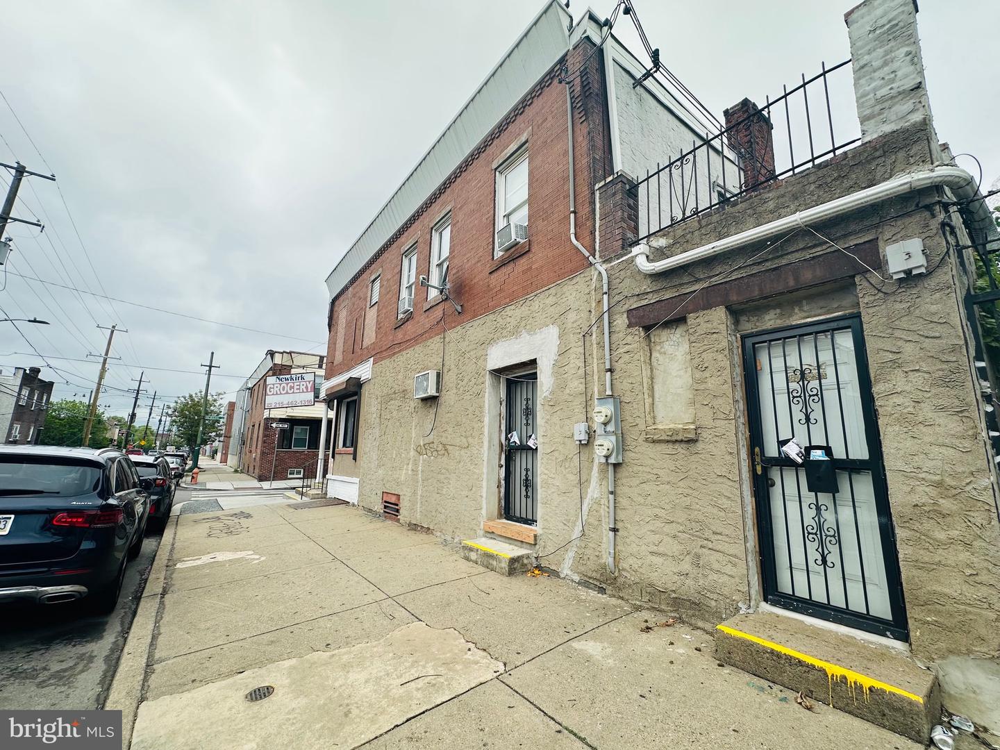 1555 S Newkirk St Property Photo 12