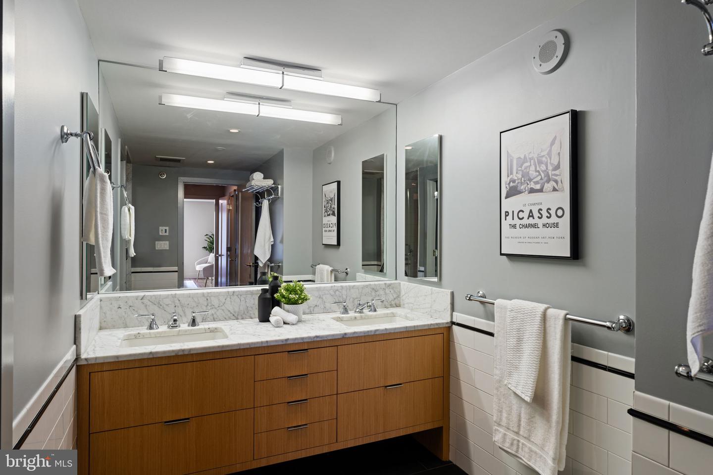 2018-32 Walnut St #19gh Property Photo 26