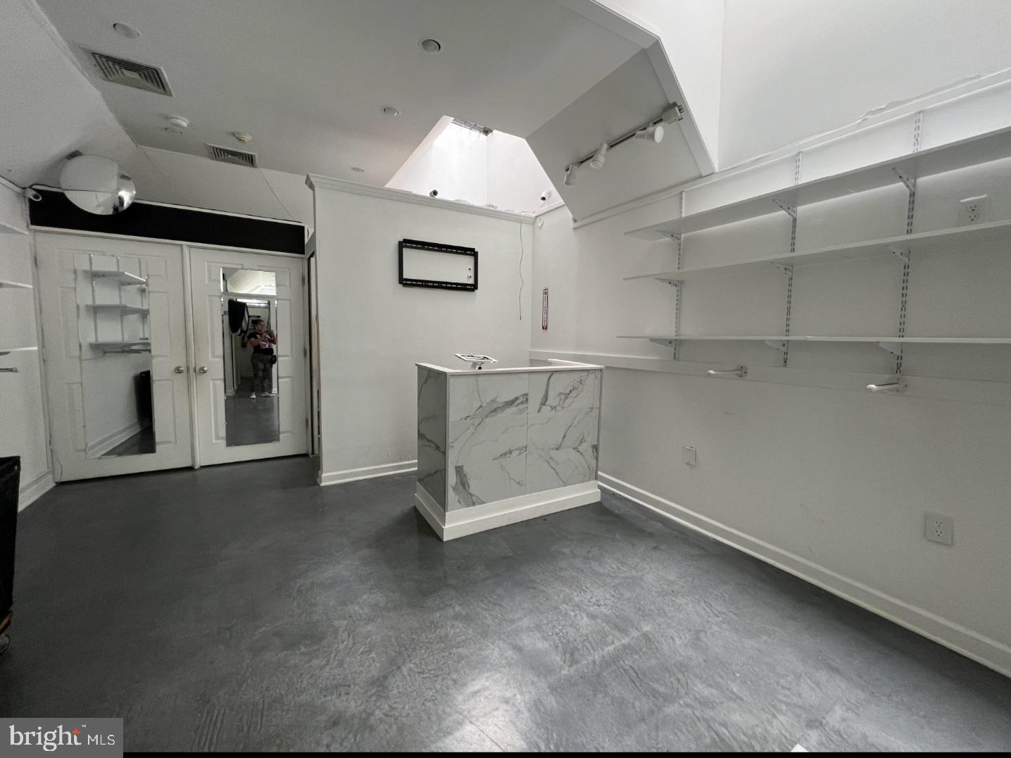 1509 Spring Garden St Property Photo 5