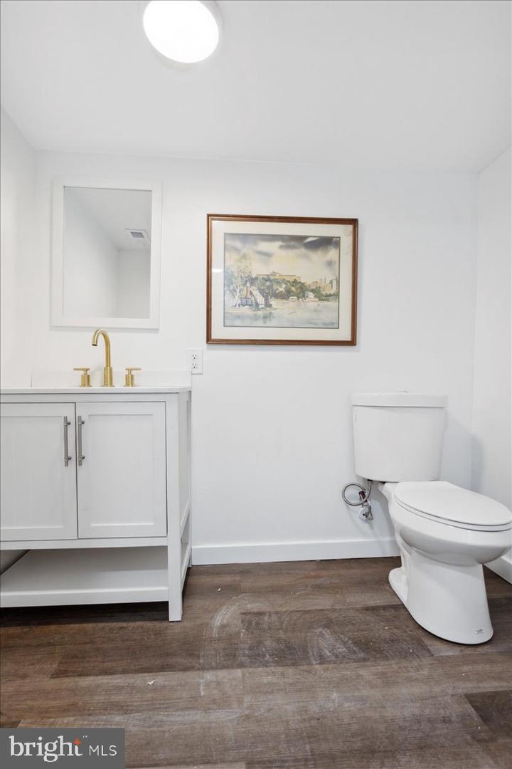 403 W Coulter St #1 Property Photo 5