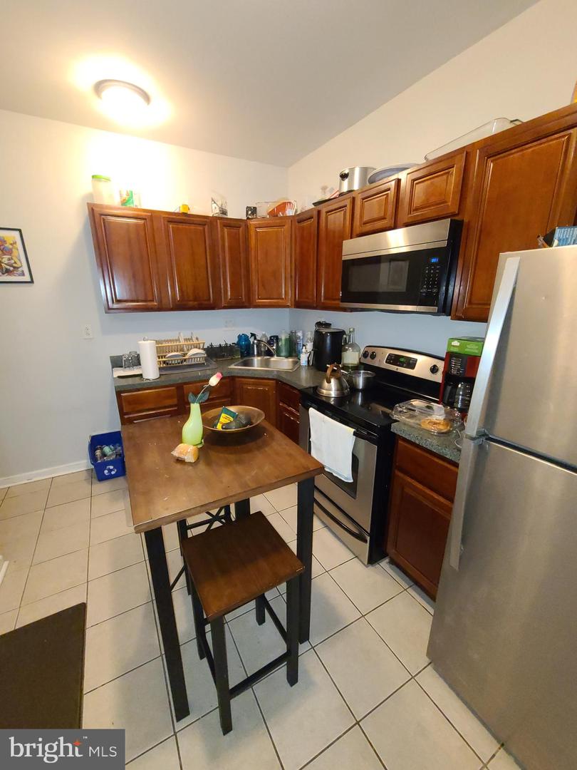 1617 Cecil B Moore Ave Property Photo 11