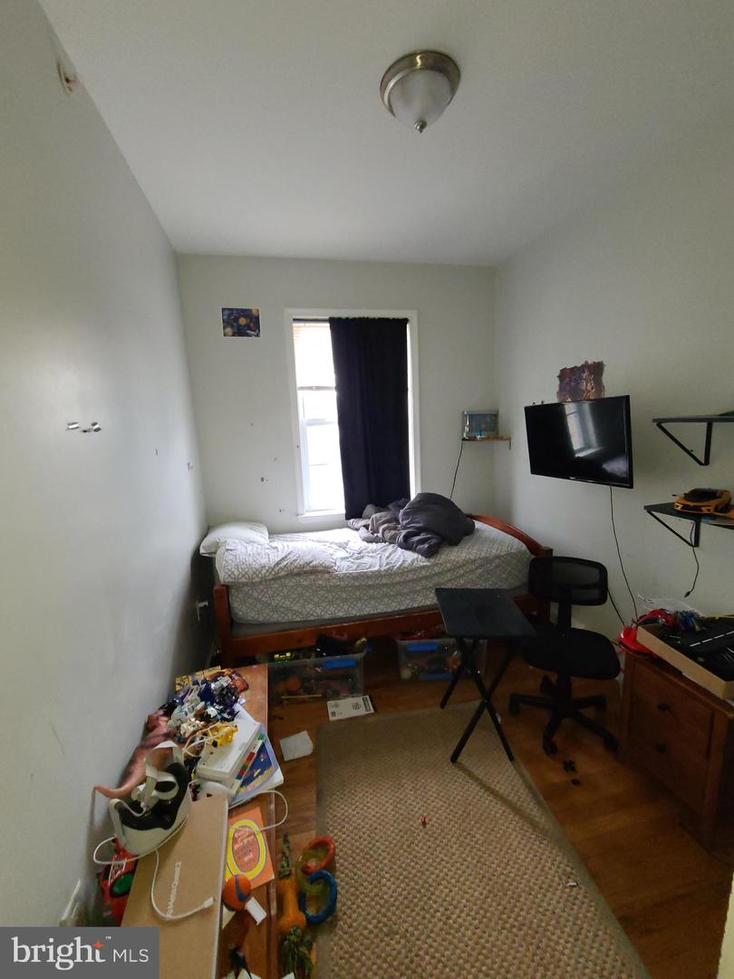 1617 Cecil B Moore Ave Property Photo 14