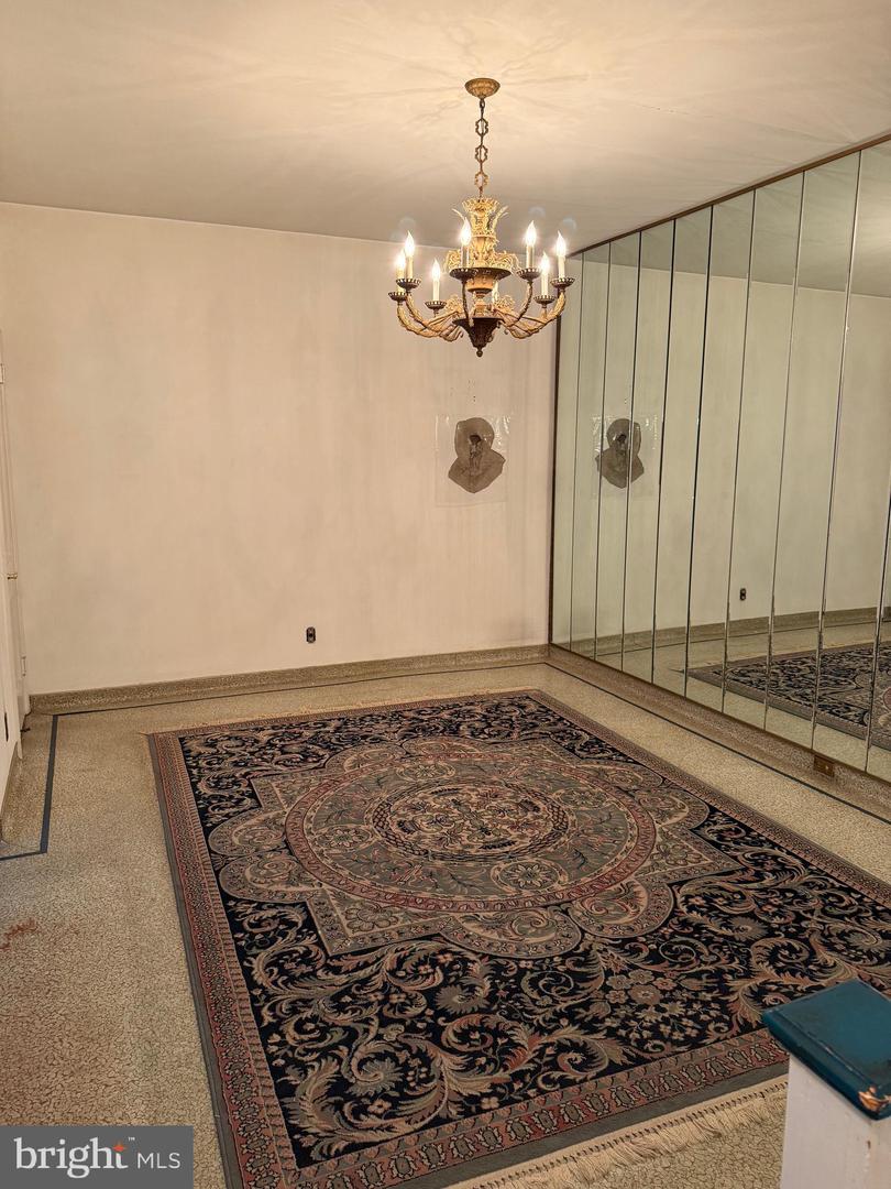 6210 Woodland Ave Property Photo 11