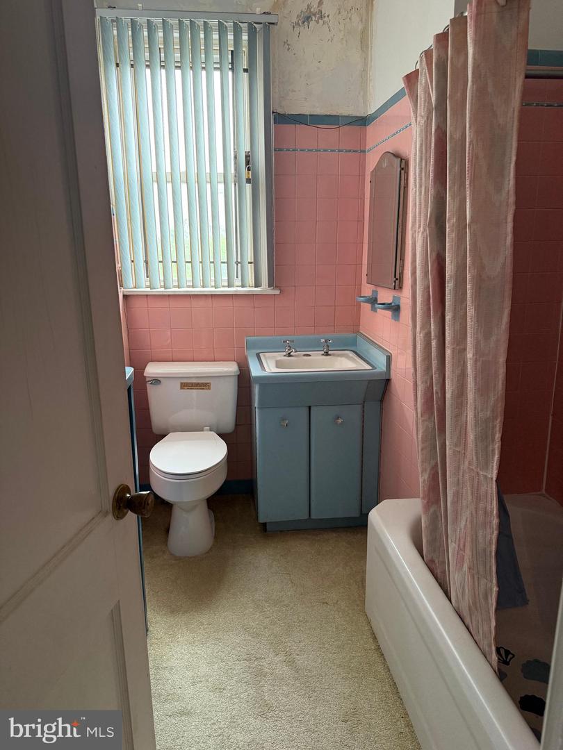 6210 Woodland Ave Property Photo 20