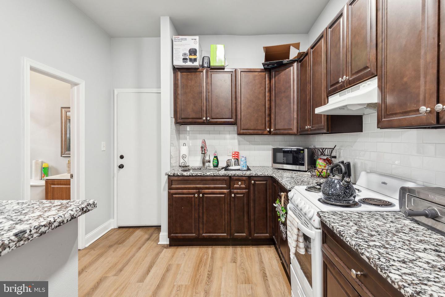 1633 W Oxford St Property Photo 19