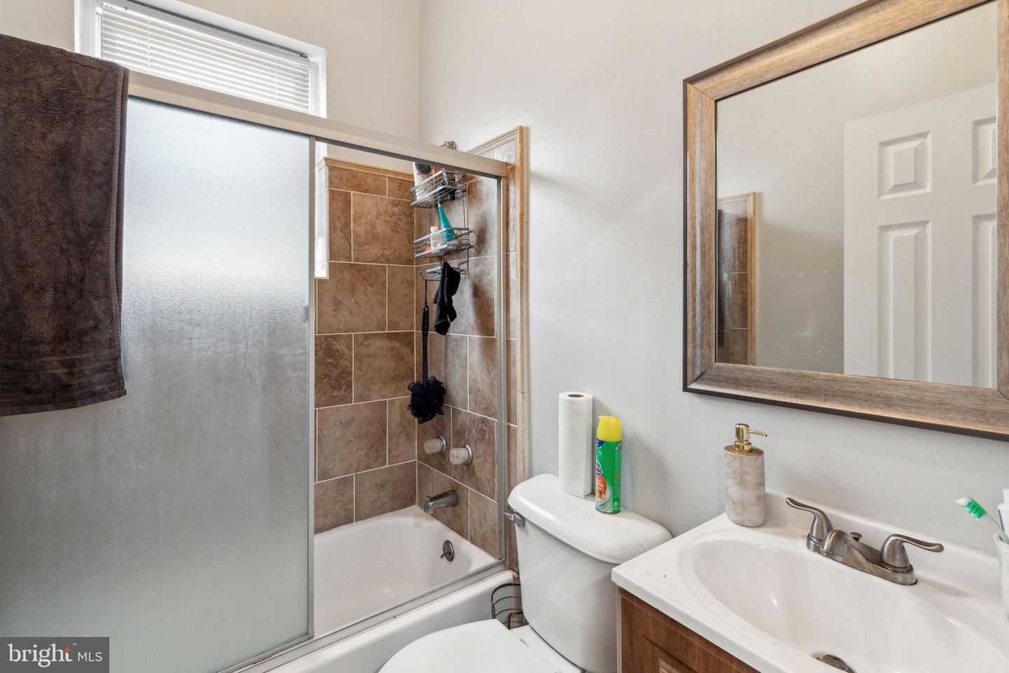 1633 W Oxford St Property Photo 20