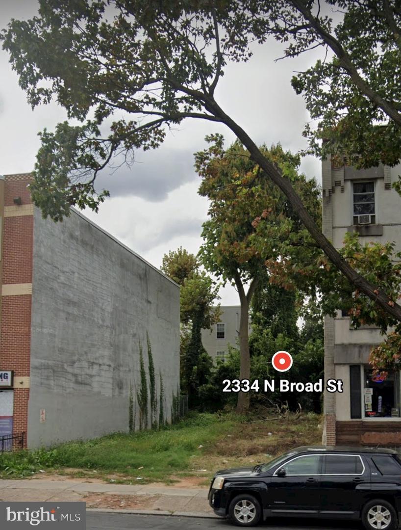 2334 N Broad St Property Photo 1